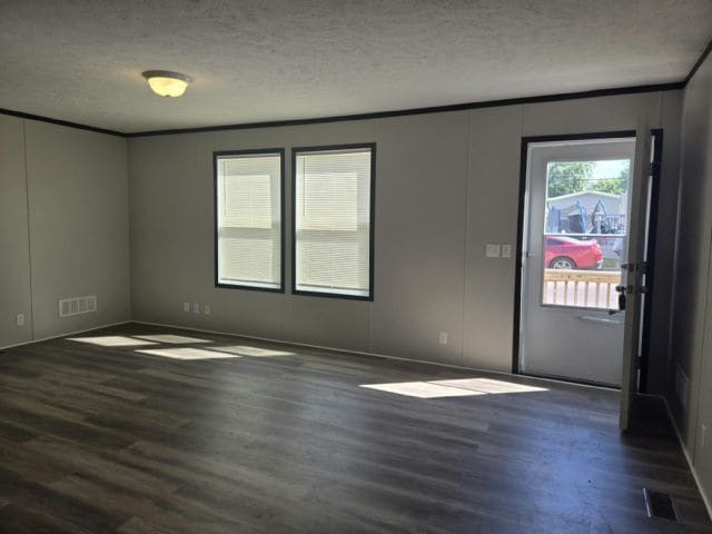 Building Photo - 263 Mallard Ln