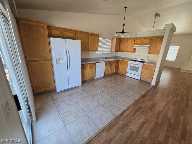 Building Photo - 5120 Wedmore Ct