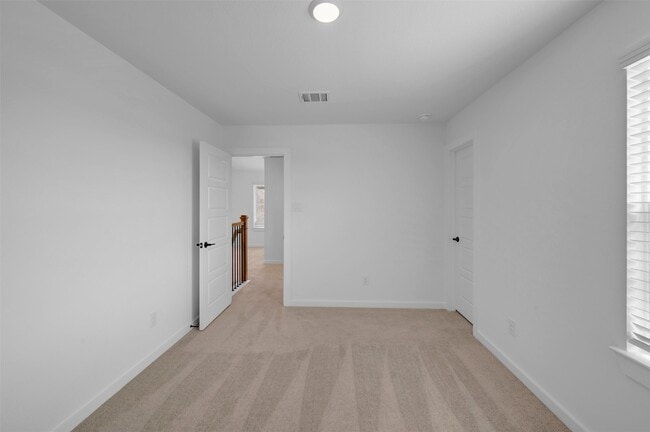 Building Photo - 32518 Lantana Flds Rd