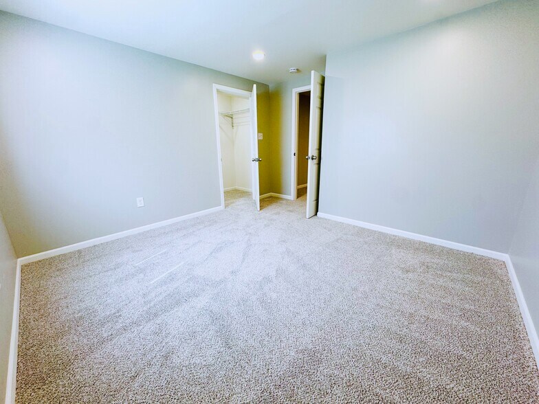 Building Photo - 6752 Coffman Dr