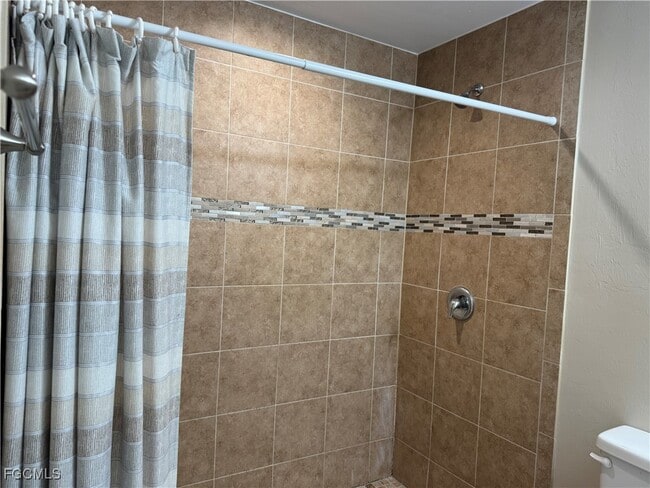 Building Photo - 3022 SW 14th Ct