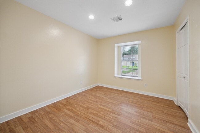 Building Photo - 14311 Overbrook Ln