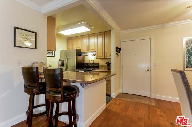 Building Photo - 7765 W 91st St