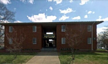 Building Photo - 2BR/1BA Apartment - East Campus - Short Di...