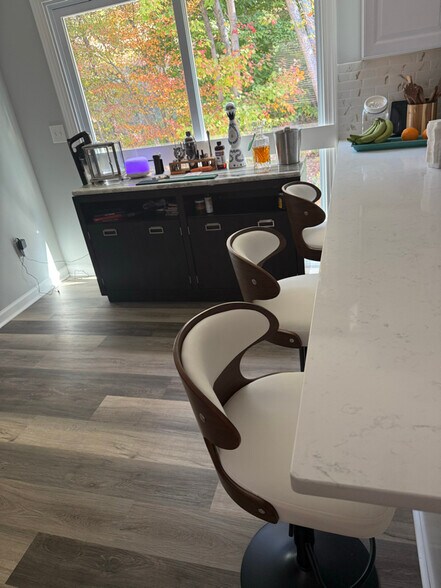 Building Photo - 18165 Tebbs Ln