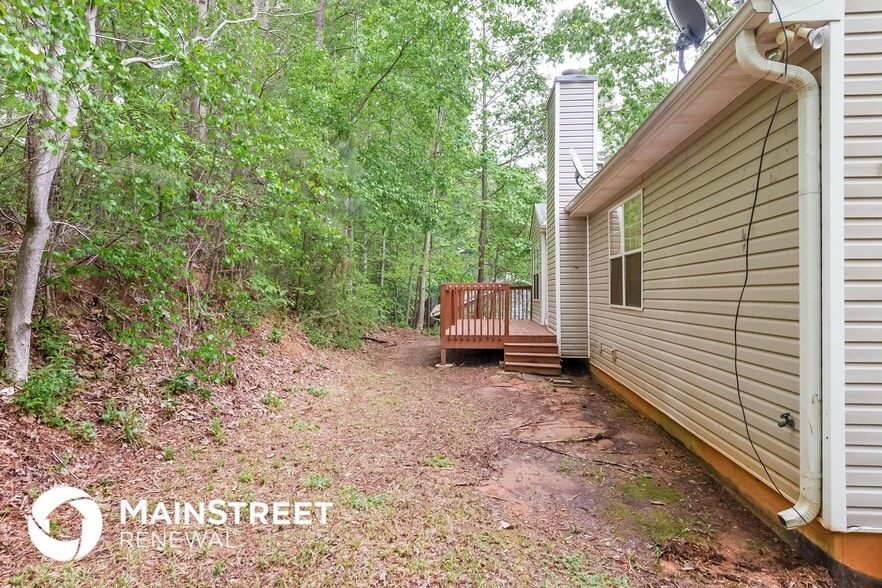 Building Photo - 5515 Hall Cir