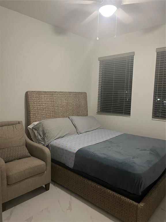 Building Photo - 221 SW 159th Way