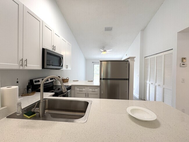 Building Photo - 133 Wading Bird Cir