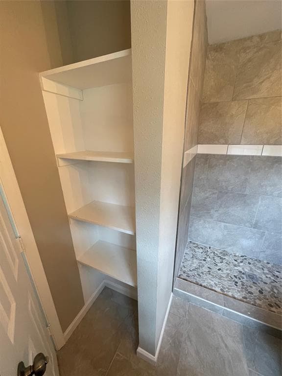 Building Photo - 2734 Ash Rd