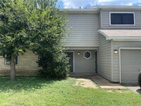 Building Photo - 12306 Abney Dr