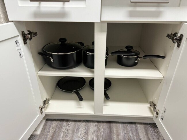 Building Photo - 13915 Heritage Club Dr