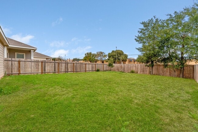 Building Photo - 6032 Pearl Mdw