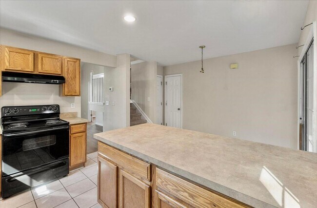 Building Photo - Bright, Spacious, and Ideally Located in t...