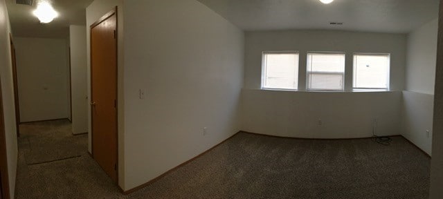 Building Photo - 1506 E Desmet Ave