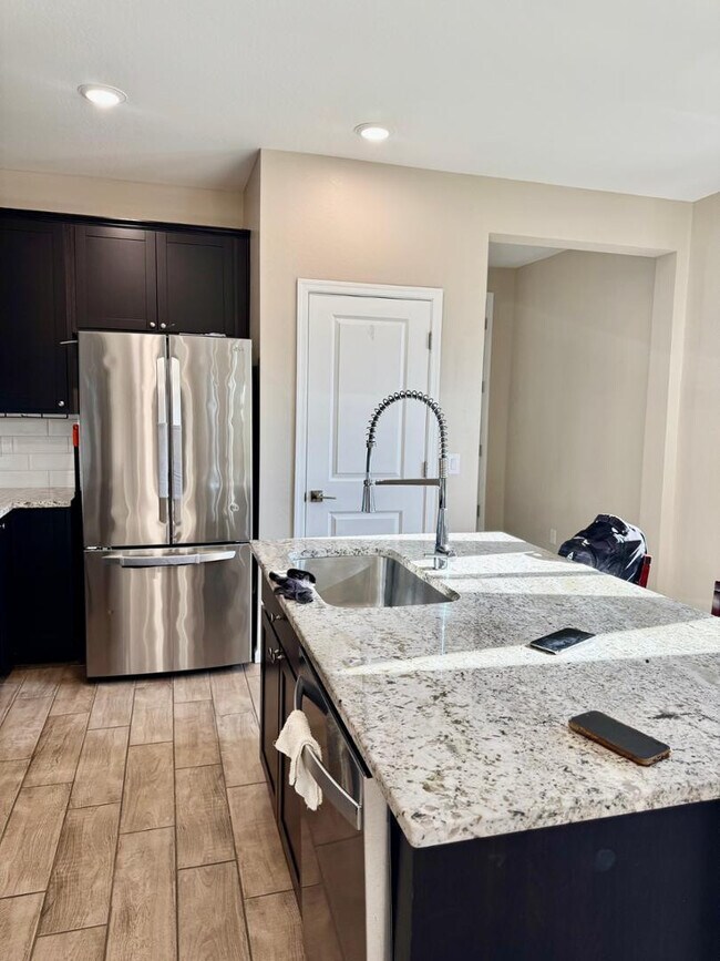 Building Photo - 17388 W Country Club Terrace