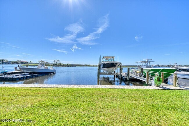 Building Photo - 2410 Beach Blvd