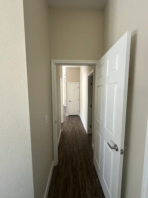 Building Photo - 616 City Ctr Wy