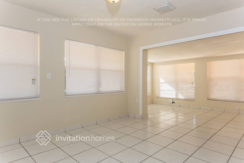 Building Photo - 1513 NE 27th Ct