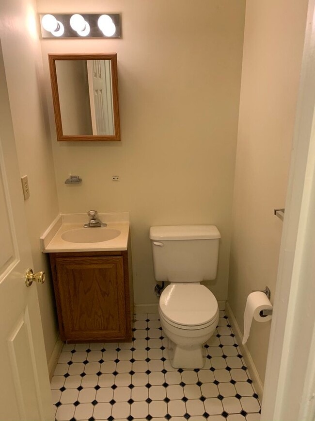 Building Photo - Welcome to River Woods!