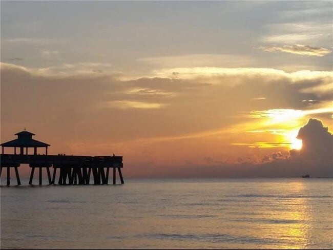 Building Photo - 367 S Federal Hwy