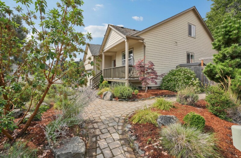 Building Photo - 4677 Southampton Dr SE