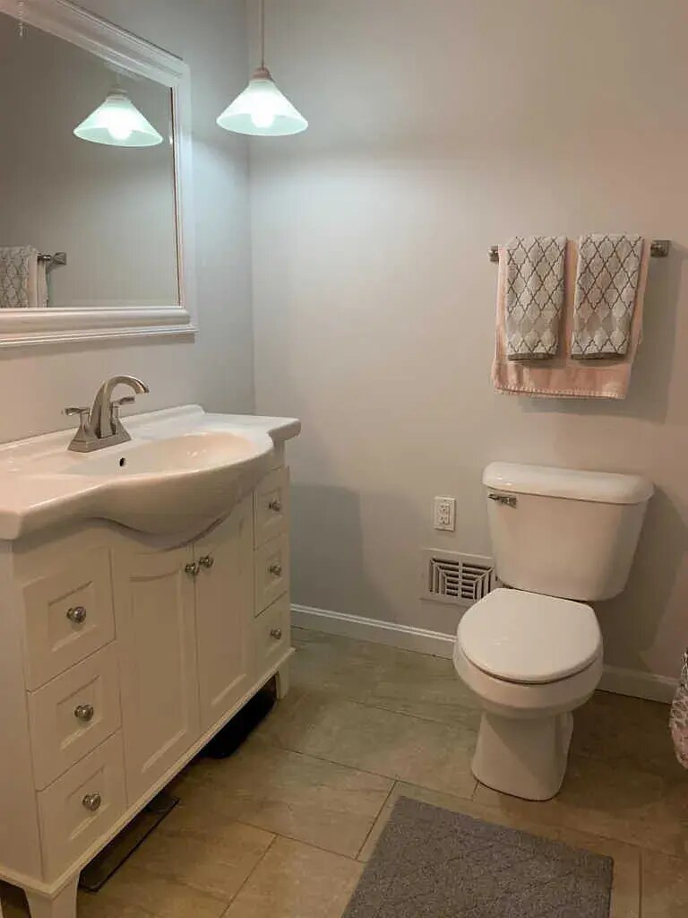 Bathroom 2 - 2104 Terriwood Ct