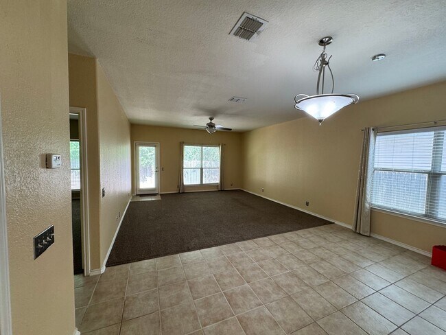 Building Photo - 6030 Pecan Tree
