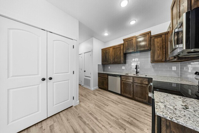Building Photo - 3602 Canvasback