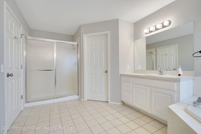 Building Photo - 44 Smock Ct