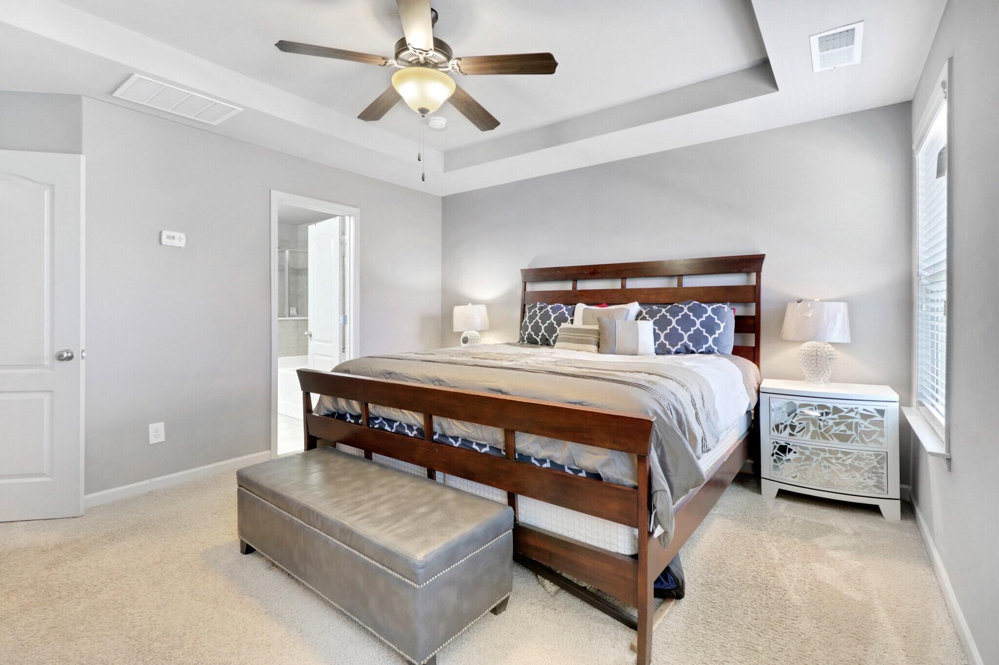 Building Photo - 5084 Whiteoak Ter SE