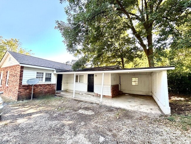 Building Photo - 631 Warner--Move In Ready!