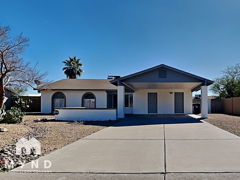 Primary Photo - 725 W Utopia Rd