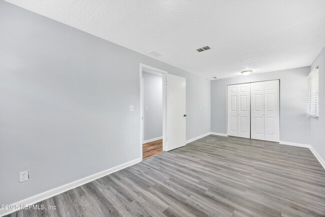 Building Photo - 4043 Marland St