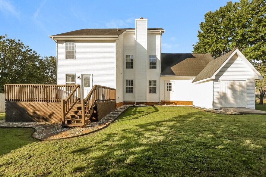 Building Photo - 102 Prospect Ct
