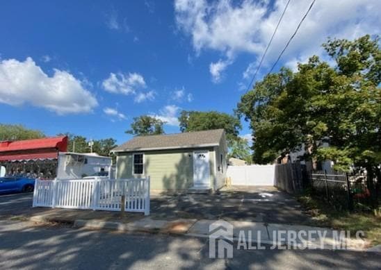 Building Photo - 14 Belmont Ave