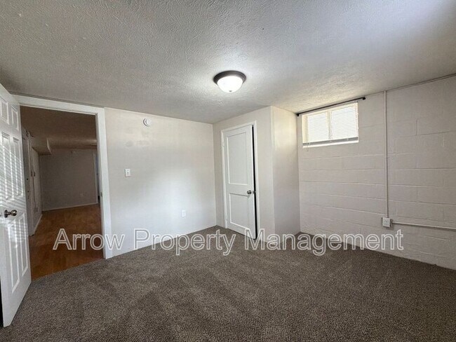 Building Photo - 415 N 32nd St