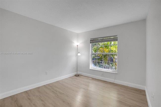 Building Photo - 1574 NW 103rd Terrace