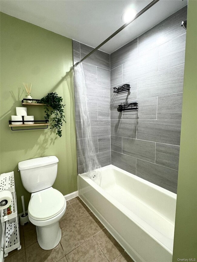 Building Photo - 634 Fox Run Ln