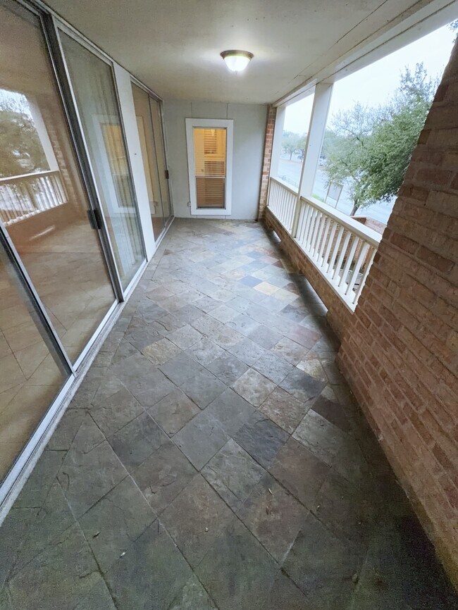 Building Photo - 2210 Dorrington St