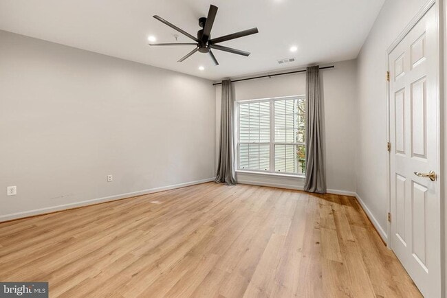 Building Photo - 4560 Strutfield Ln