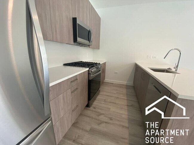 Building Photo - 1118 W Patterson Ave