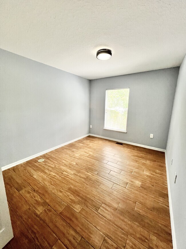 Building Photo - 10542 Autumn Trace Rd