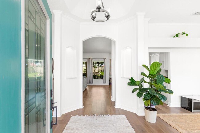 Building Photo - 200 Islamarada Ct
