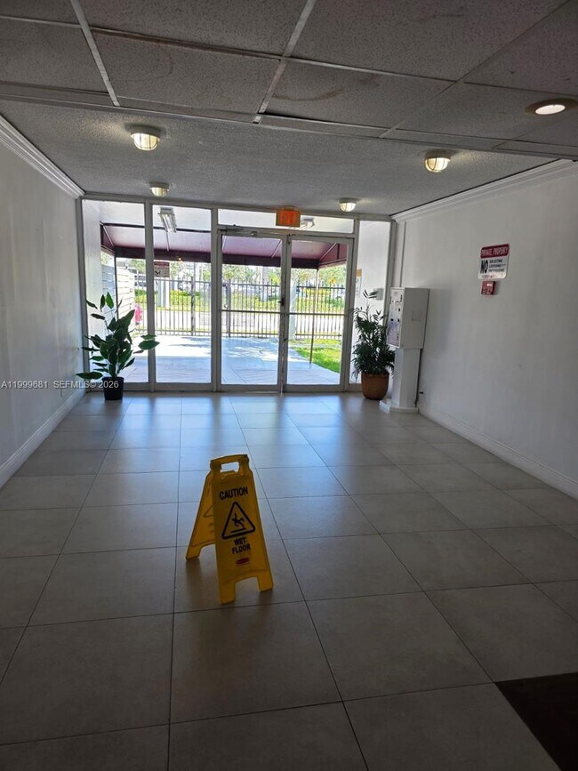 Building Photo - 16450 NW 2nd Ave