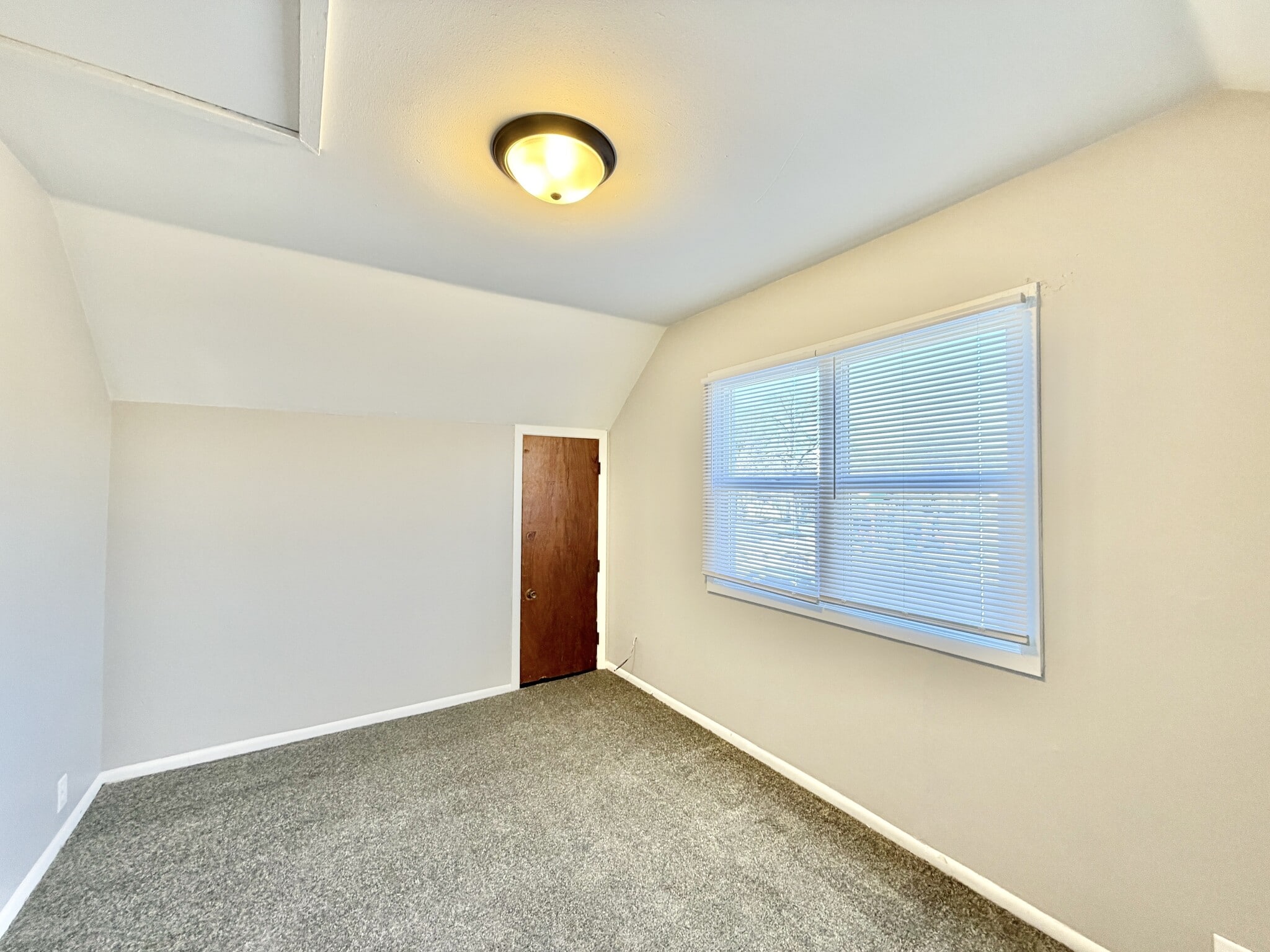 Building Photo - 1310 Copeland Ave