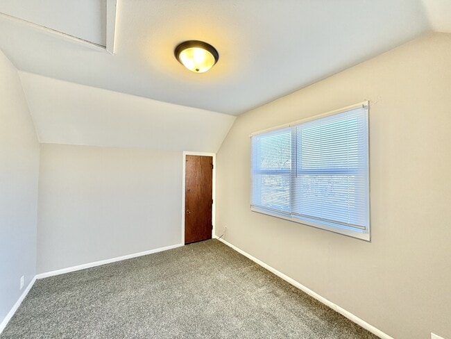 Building Photo - 1310 Copeland Ave