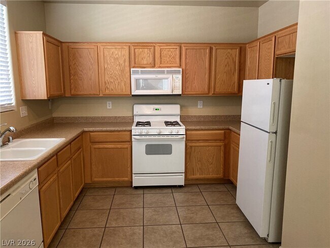 Building Photo - 7686 Hampton Cove Ln