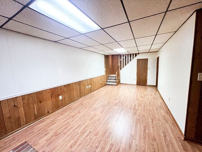 Building Photo - 3502 Old Jones Rd