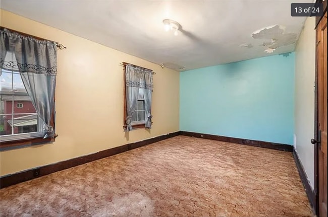 Building Photo - 3 Bed 2 Bath- Beaver Falls PA