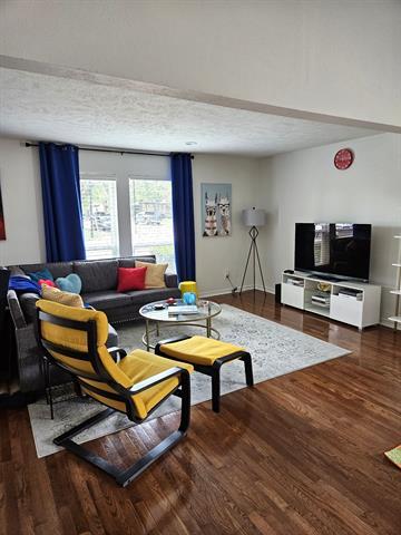 Building Photo - 3636 Hopetown Dr